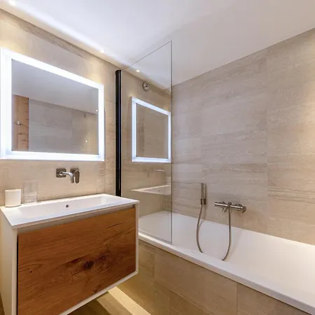 De Luxe Avec Piscine Et Sauna, 8 Couchages A - Fr-1-694-437 Apartment Val-d'Isere