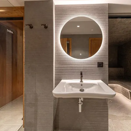De Luxe Avec Piscine Et Sauna, 8 Couchages A - Fr-1-694-437 * Val-d'Isere